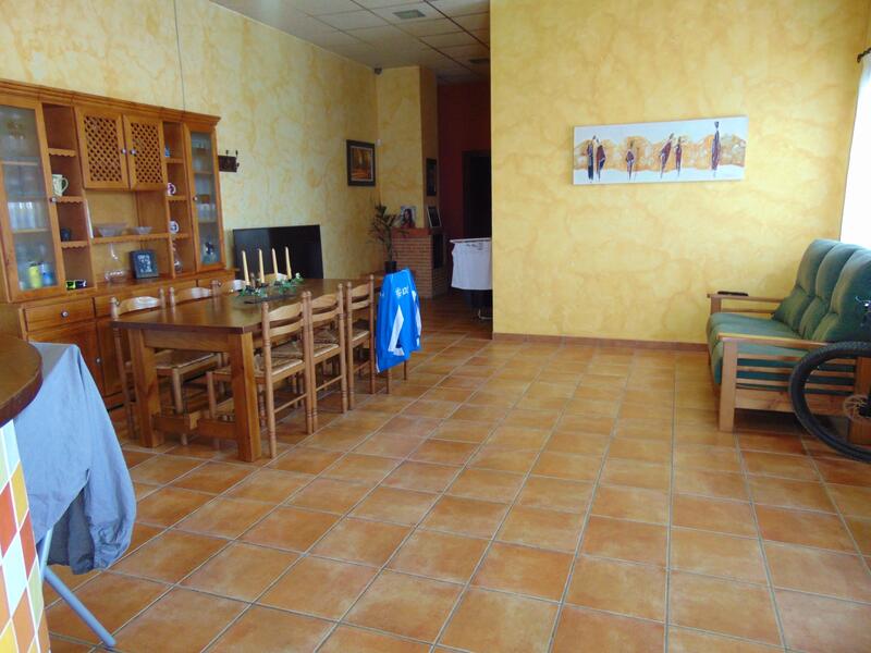 2 bedroom Commercial Property for sale 2 bedroom Commercial Property for sale