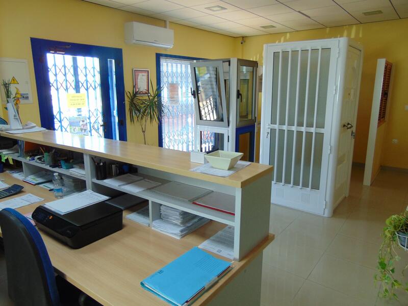 2 bedroom Commercial Property for sale 2 bedroom Commercial Property for sale