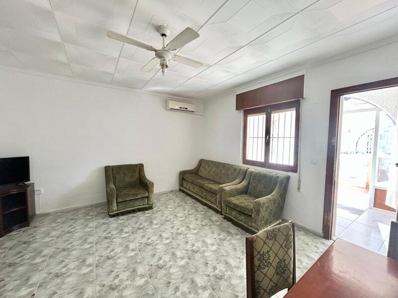 1 спальная комната вилла продается