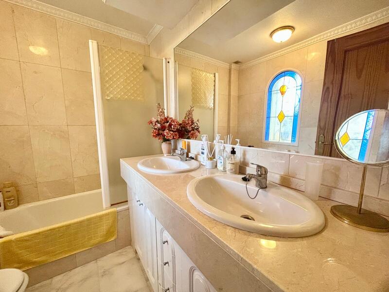 3 soverom Villa til salgs 3 soverom Villa til salgs