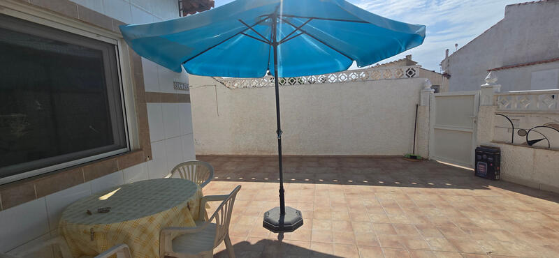 2 slaapkamer Villa Te koop 2 slaapkamer Villa Te koop