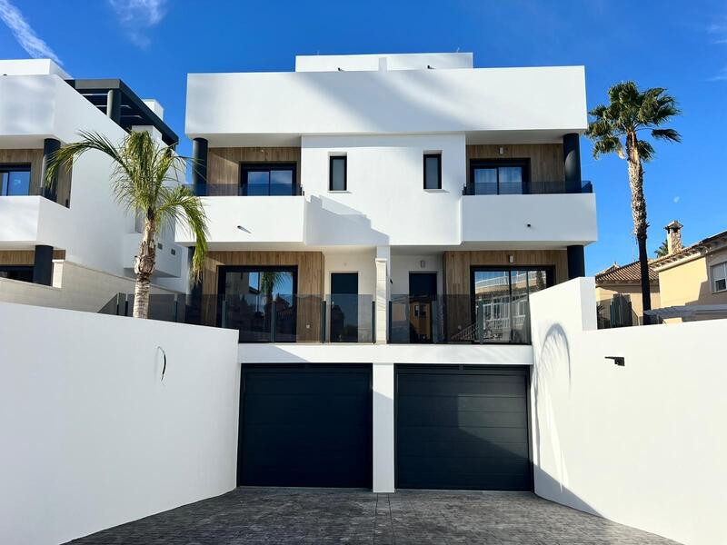 3 slaapkamer Villa Te koop 3 slaapkamer Villa Te koop