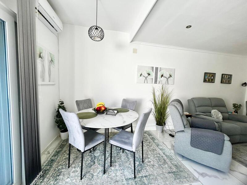 3 slaapkamer Gezinswoning Te koop