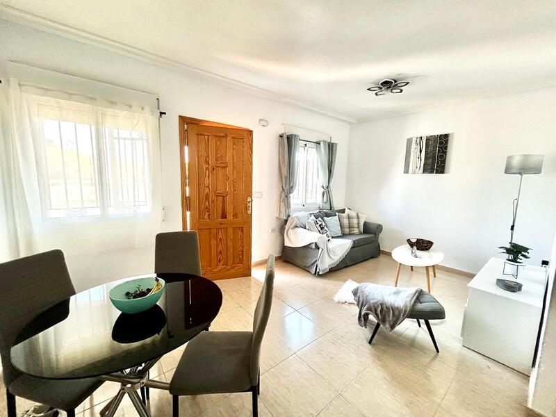 2 спальная комната городская тюрьма продается