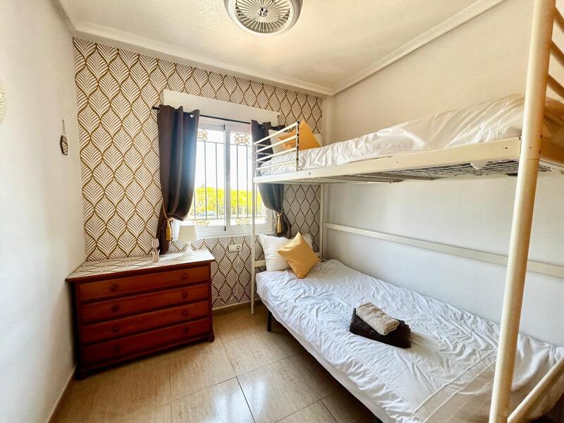 2 спальная комната городская тюрьма продается