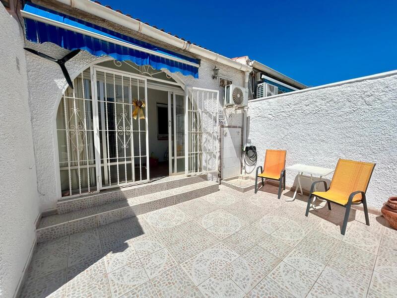 Villa till salu i Torrevieja, Alicante
