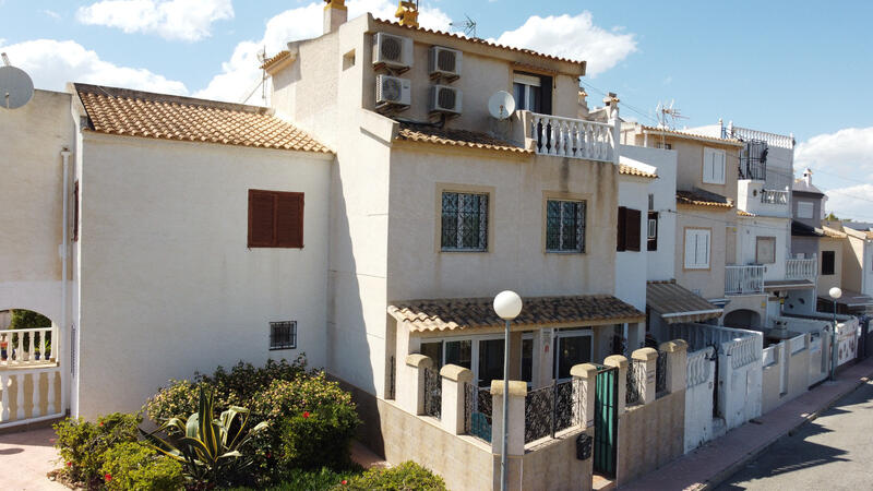 3 Cuarto Adosado en venta