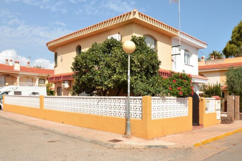 2 bedroom Villa in Estrella Mar