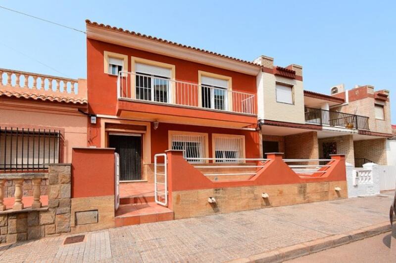 Villa for sale in Los Urrutias, Murcia