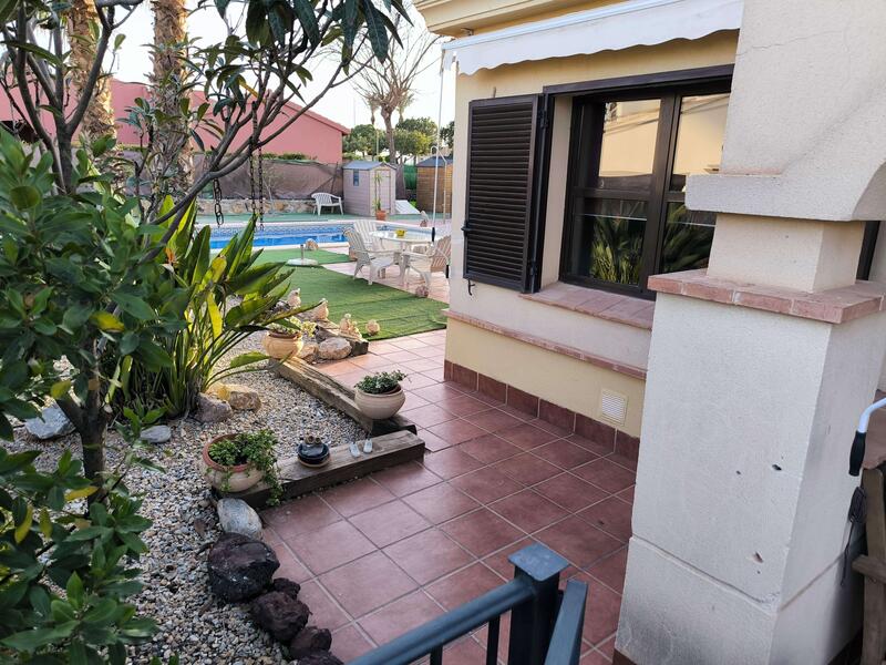 3 Cuarto Villa en venta