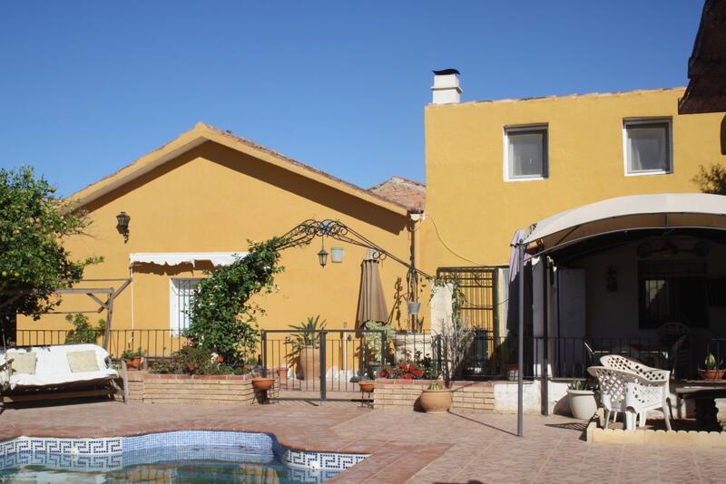 4 Cuarto Villa en venta