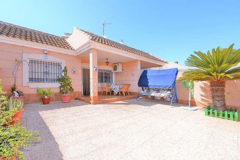3 Cuarto Villa en venta