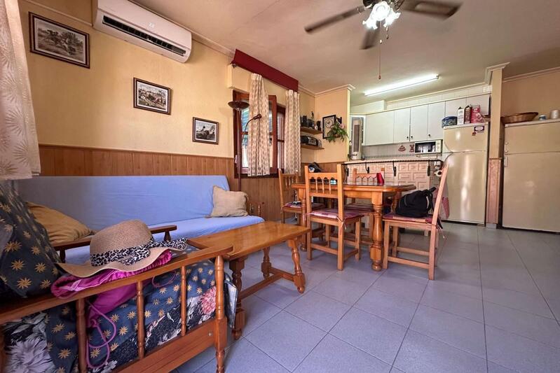 2 Cuarto Villa en venta