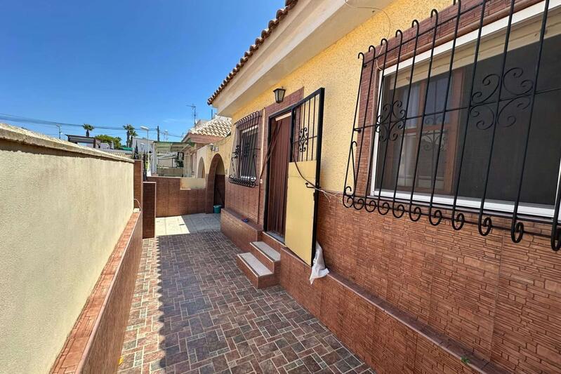 2 Cuarto Villa en venta