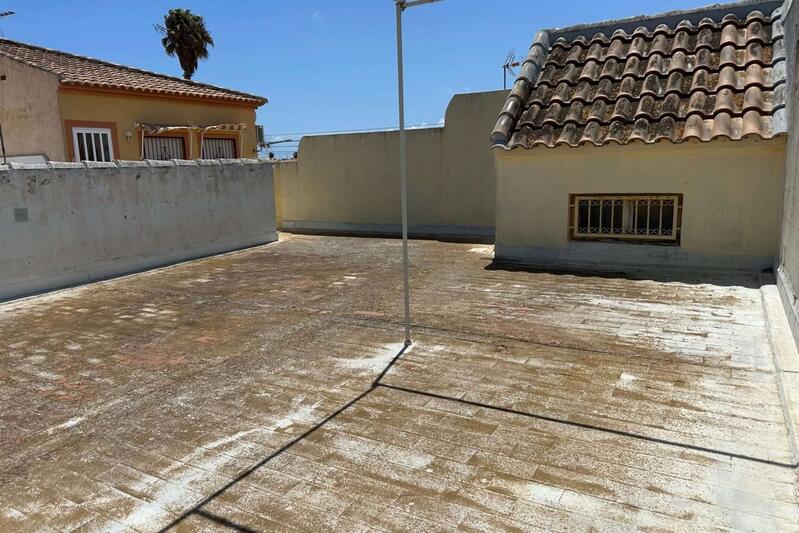 2 Cuarto Villa en venta