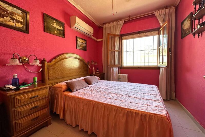 2 Cuarto Villa en venta