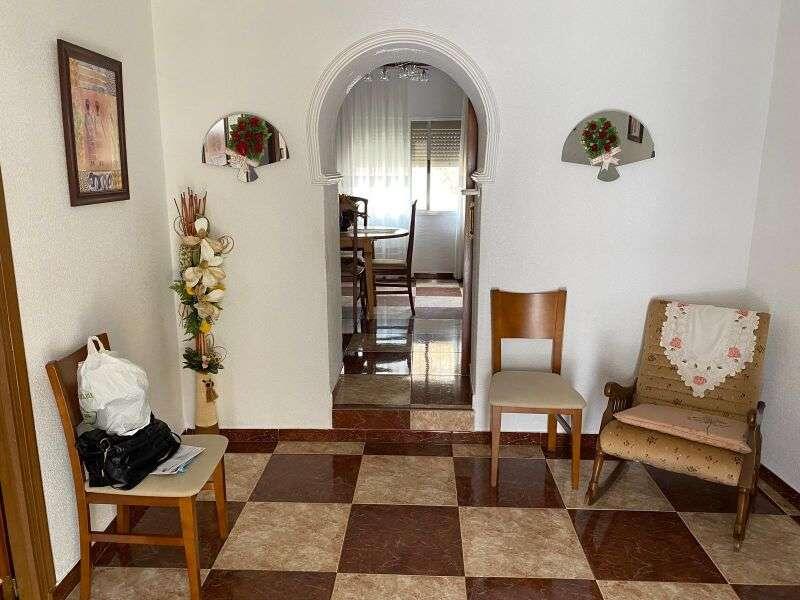 4 спальная комната вилла продается
