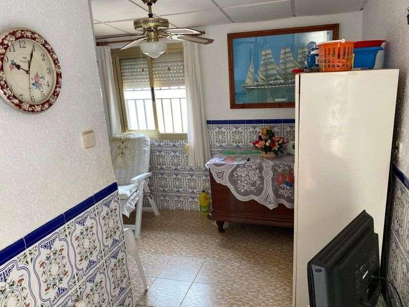 4 спальная комната вилла продается