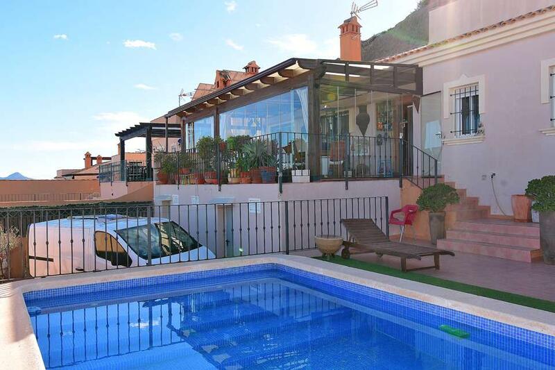 вилла продается в El Carmoli, Murcia