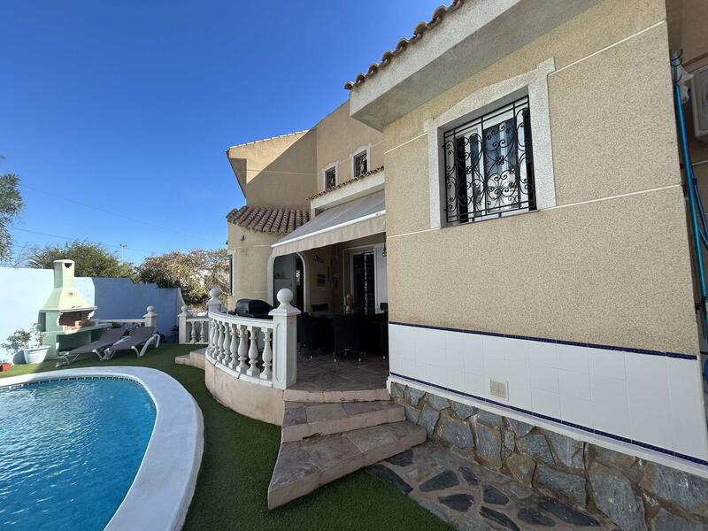 4 slaapkamer Villa Te koop