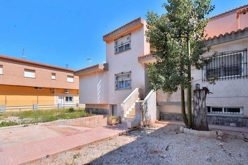 5 bedroom Villa for sale