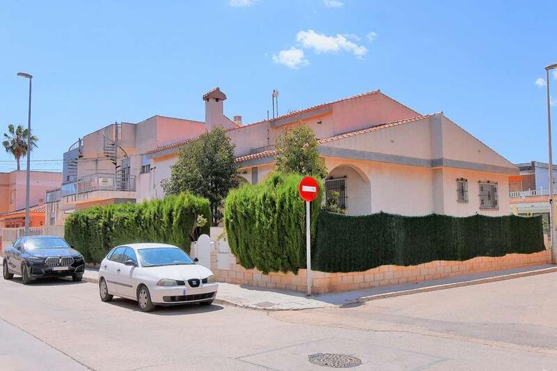 5 bedroom Villa for sale