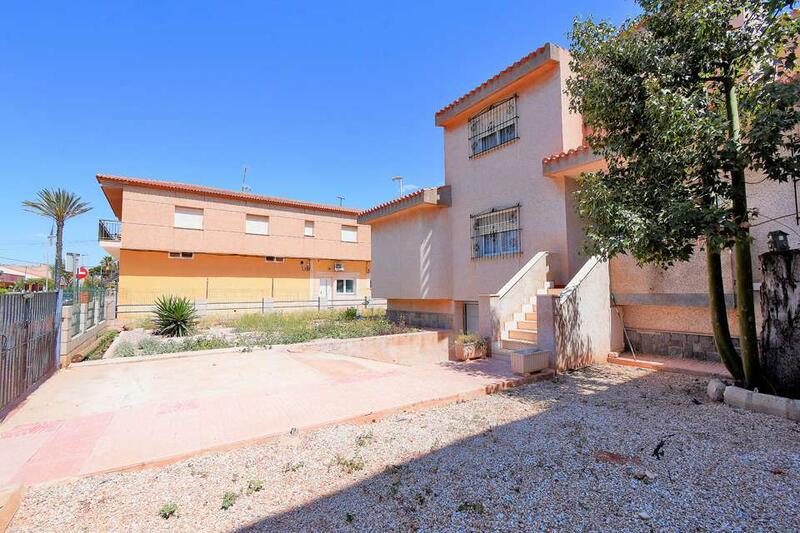 5 bedroom Villa for sale