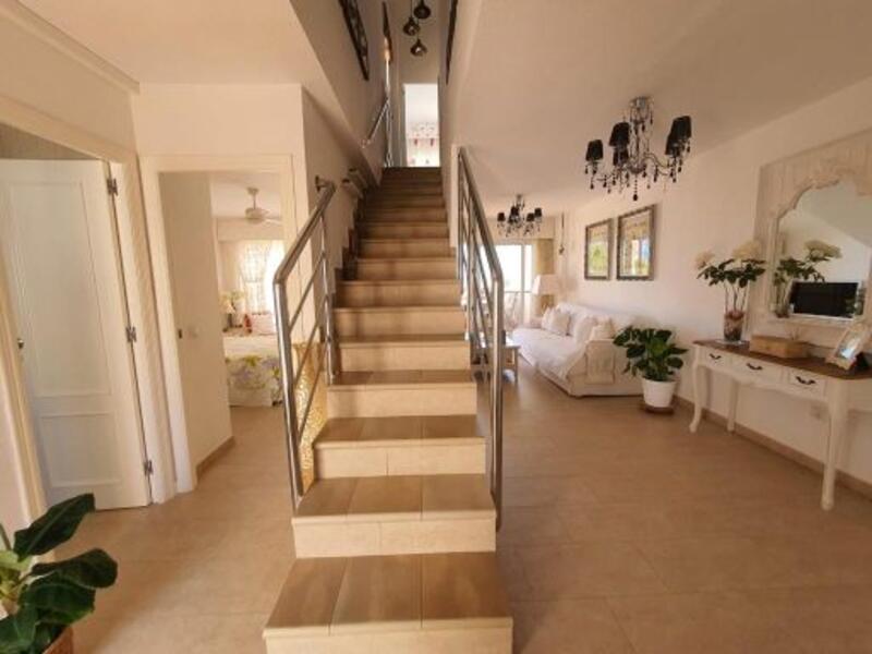 3 bedroom Apartment for sale