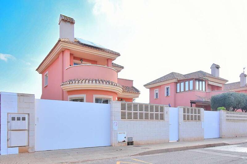 3 bedroom Villa for sale