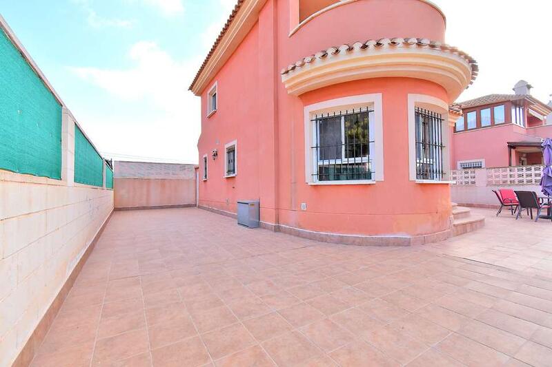 3 bedroom Villa for sale