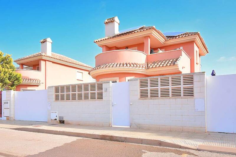 3 chambre Villa à vendre 3 chambre Villa à vendre