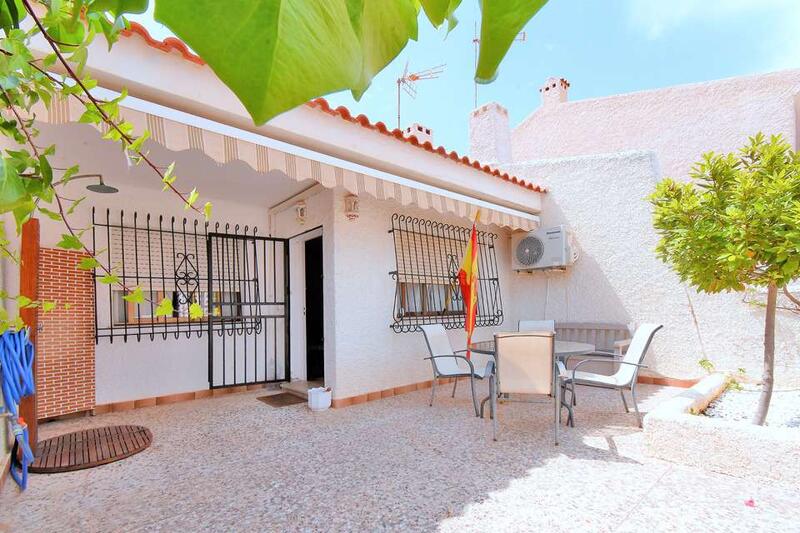 Villa zu verkaufen in La Manga del Mar Menor, Murcia Villa zu verkaufen in La Manga del Mar Menor, Murcia