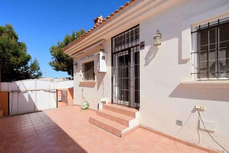 Villa til salgs i El Carmoli, Murcia