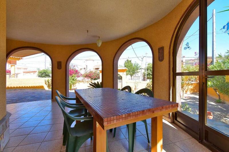 3 slaapkamer Villa Te koop 3 slaapkamer Villa Te koop