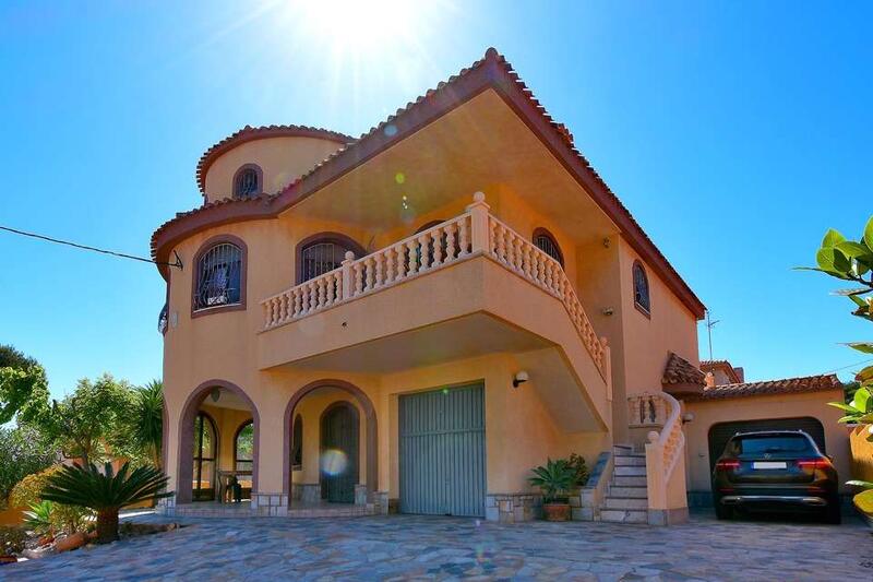 3 slaapkamer Villa Te koop 3 slaapkamer Villa Te koop