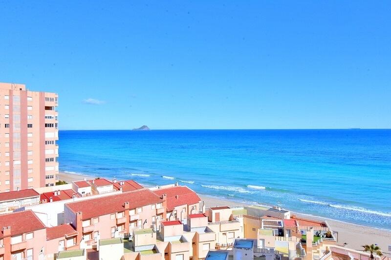 3 bedroom Apartment for sale