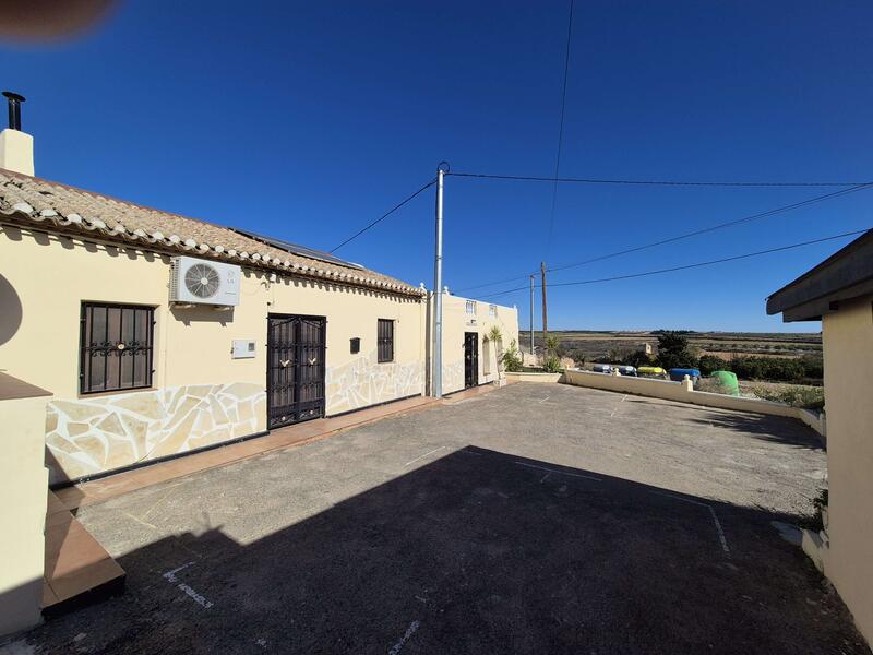 6 Cuarto Villa en venta