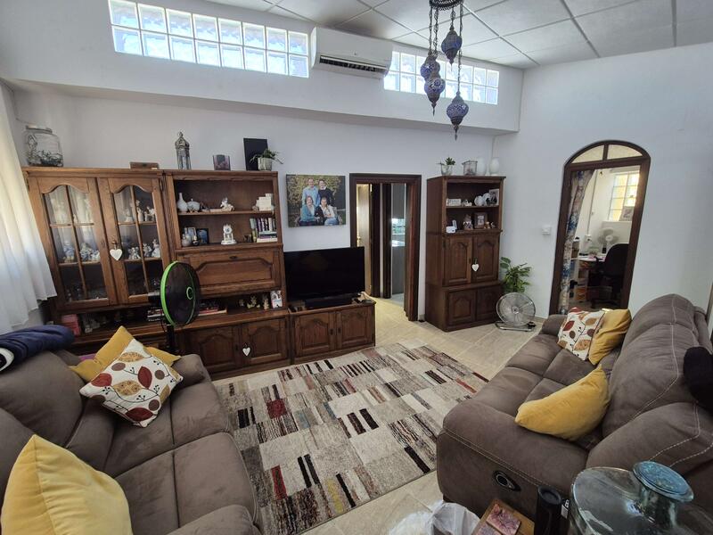 4 Cuarto Villa en venta