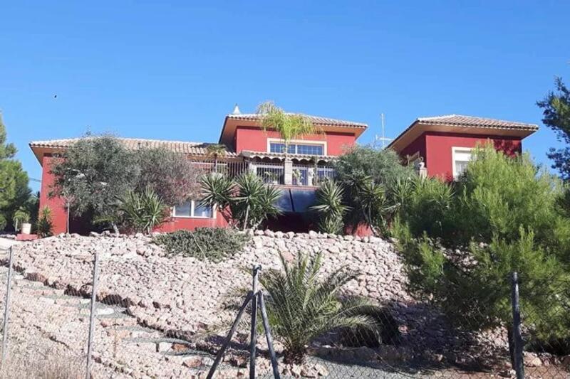 4 Cuarto Villa en venta