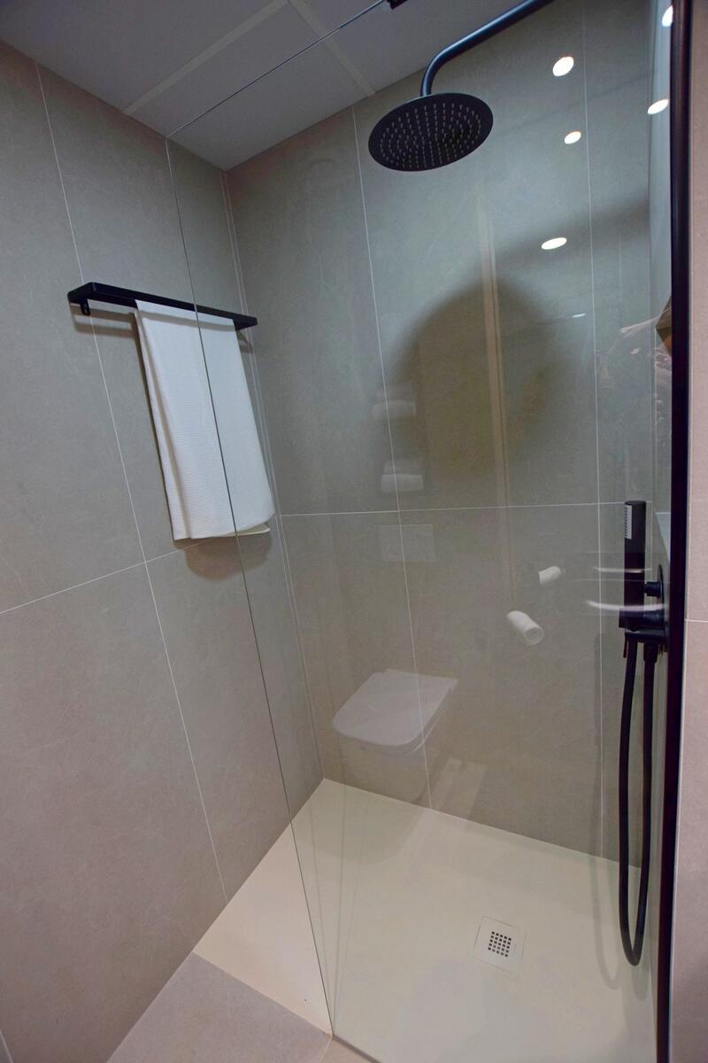 2 slaapkamer Appartement Te koop 2 slaapkamer Appartement Te koop
