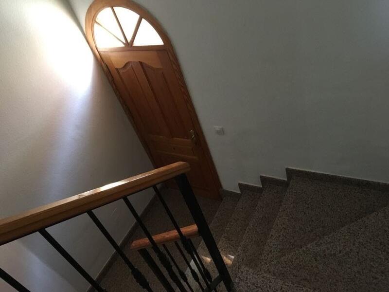 3 slaapkamer Gezinswoning Te koop