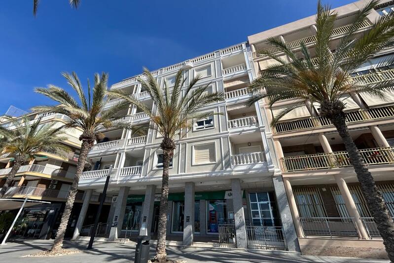 Apartment for sale in Torrevieja, Alicante