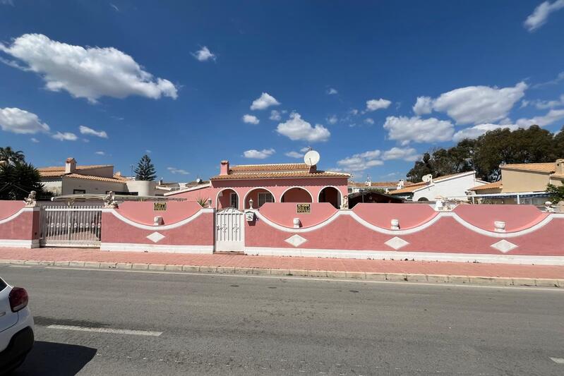 Villa for sale in Cabo Roig, Alicante