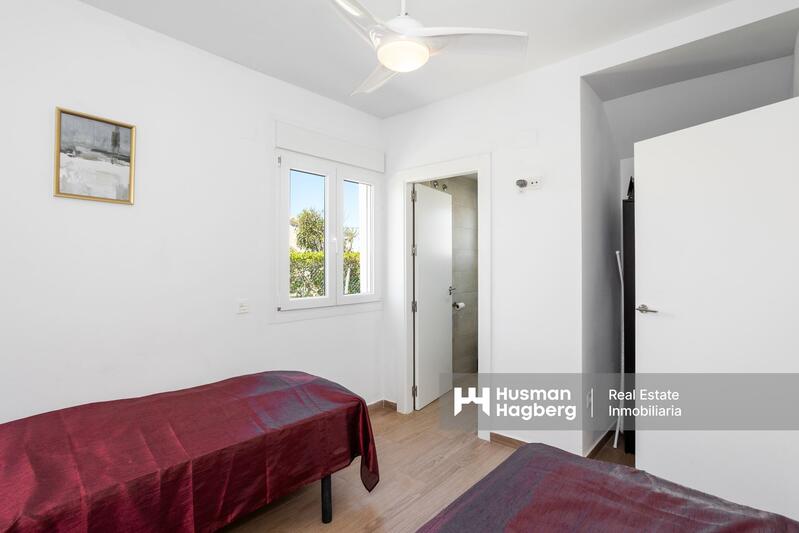 3 Schlafzimmer Villa zu verkaufen 3 Schlafzimmer Villa zu verkaufen