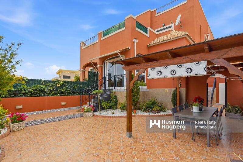 Townhouse for sale in Los Montesinos, Alicante