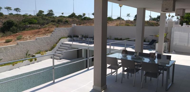 4 bedroom Villa for sale