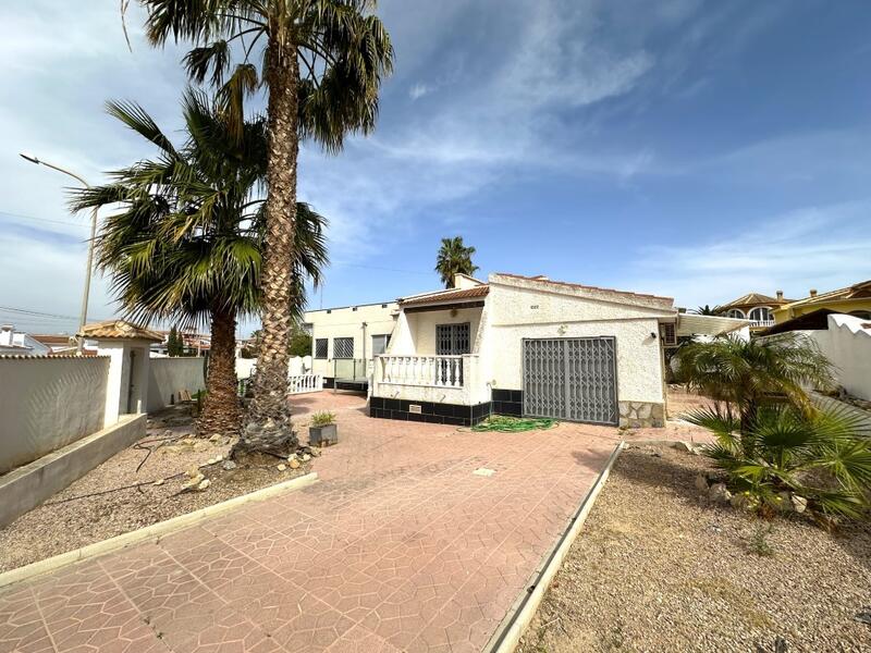 3 bedroom Villa for sale 3 bedroom Villa for sale