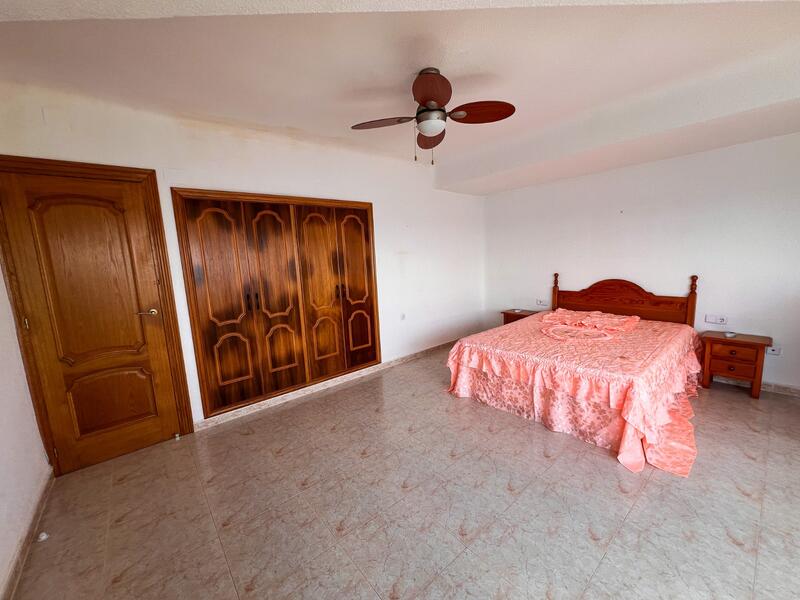 4 bedroom Apartment for sale 4 bedroom Apartment for sale