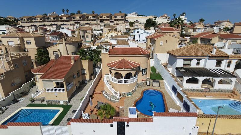 Villa til salgs i Ciudad Quesada, Alicante