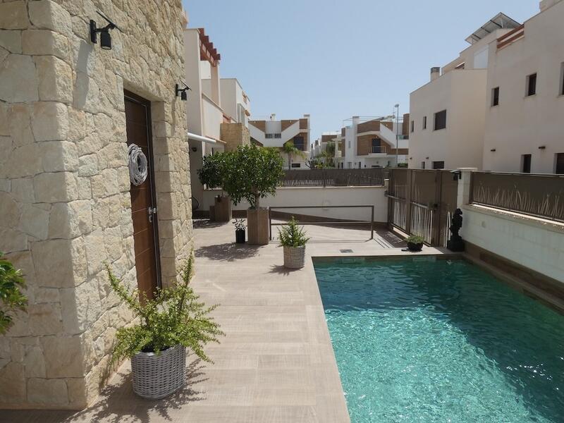 3 bedroom Villa for sale